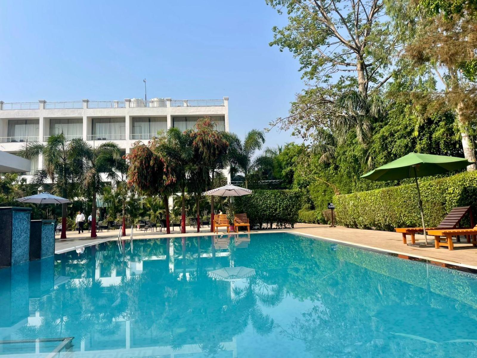 רמנגר Winsome Resort & Spa Corbett מראה חיצוני תמונה